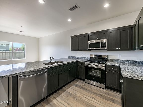 4th image of 12101 Bliss Ave