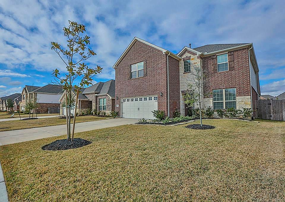 1st image of 30210 Live Oak Way
