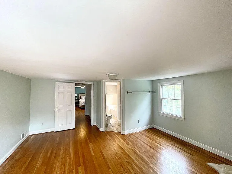 517 Greenlawn Dr — Photo 11