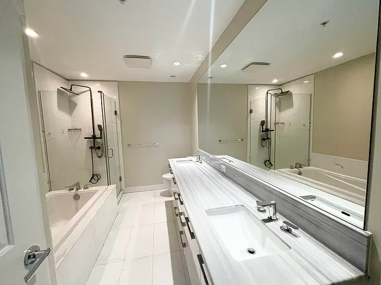 5728 Berton Ave #301 — Photo 6