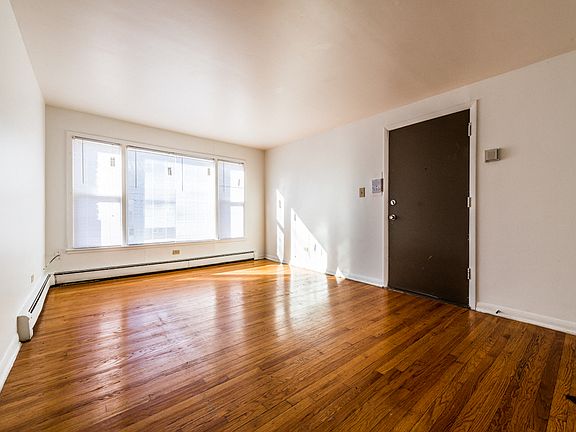 3rd image of 14127 S School St APT 6