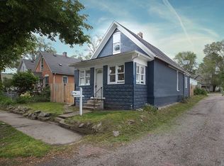 932 S 3rd St, Elkhart, IN 46516