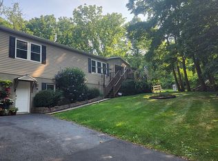 260 Schweitz Rd, Fleetwood, PA 19522