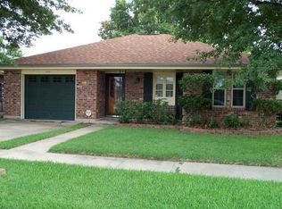 832 Sessions Ln, Kenner, LA 70065