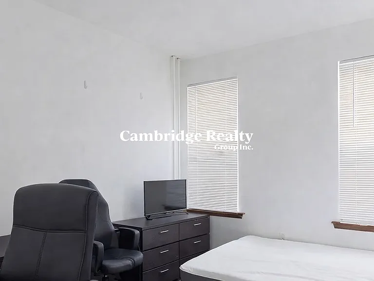 10 Parker Hill Ave #1T — Photo 3