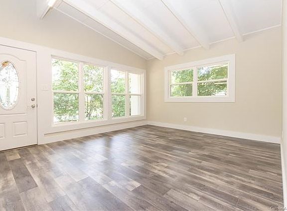 5th image of 1126 Interurban Ave