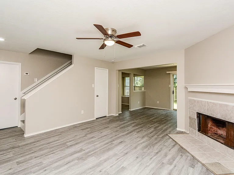 8826 Pecan Place Dr — Photo 4