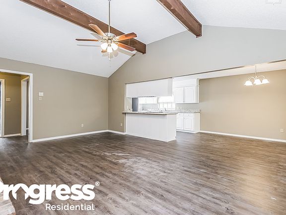4th image of 3628 Willowbrook Dr