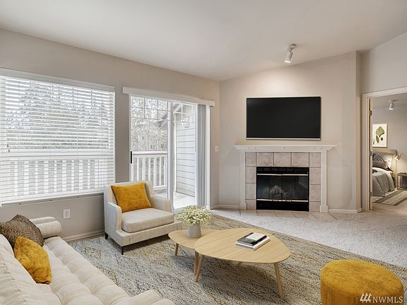 5th image of 18501 SE Newport Way Unit L348