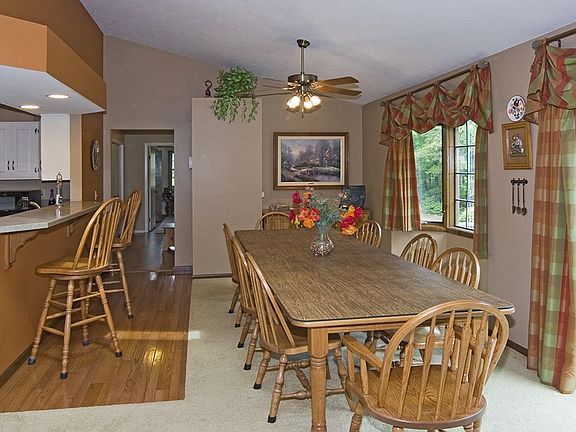 2nd image of 7615 Pelham Dr
