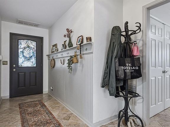5th image of 3105 NW 61st Pl