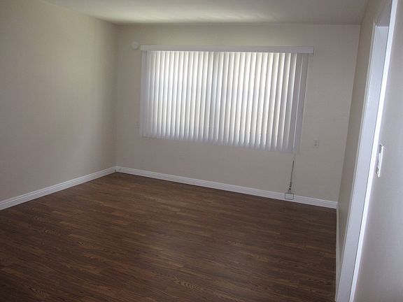 2nd image of 637 S Dunsmuir Ave APT 1