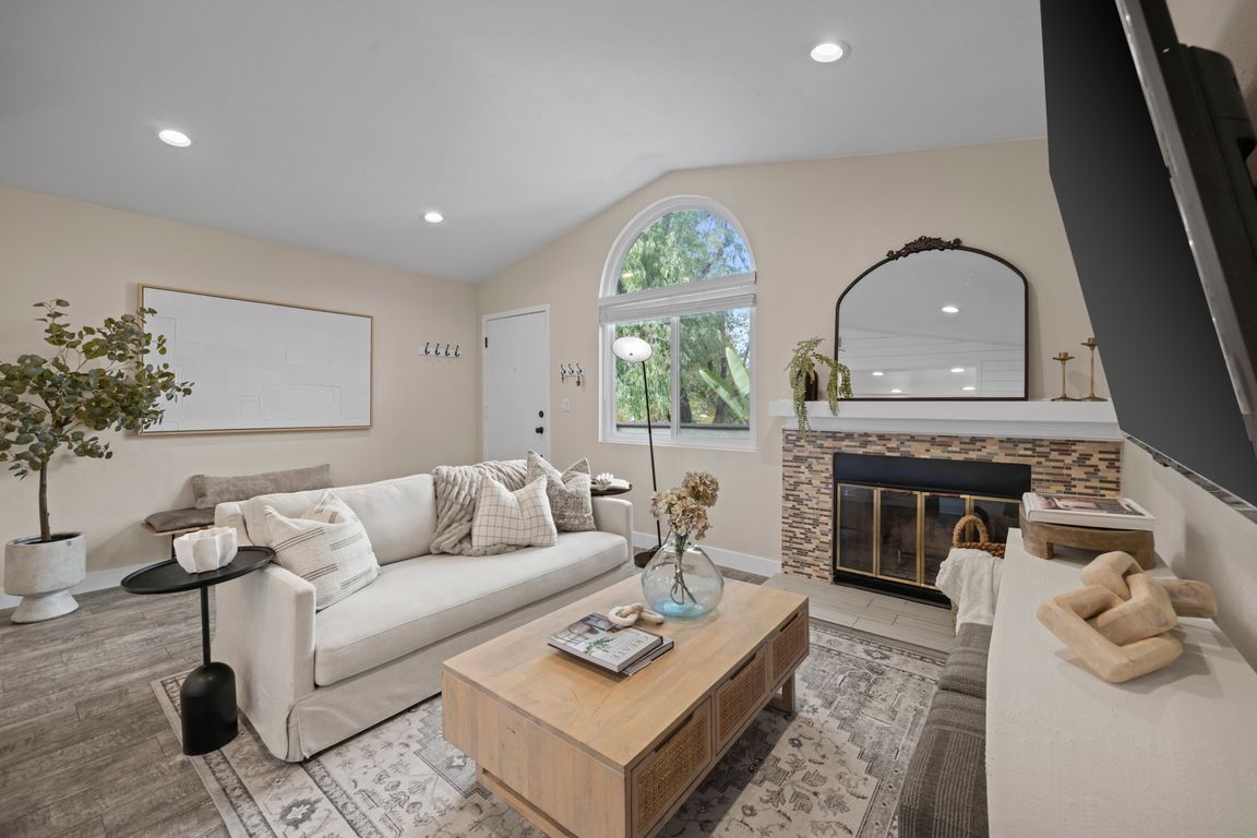 next background image