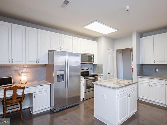 2nd image of 400 Symphony Cir Unit 239E