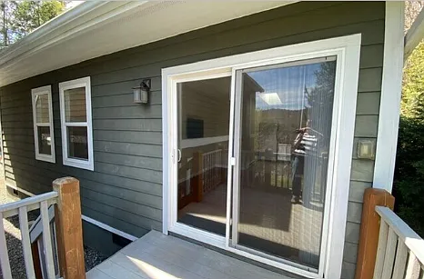 77 Larchmont Rd — Photo 3
