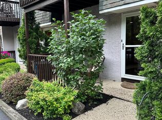 212 W 1st Ave APT 5, Conshohocken, PA 19428