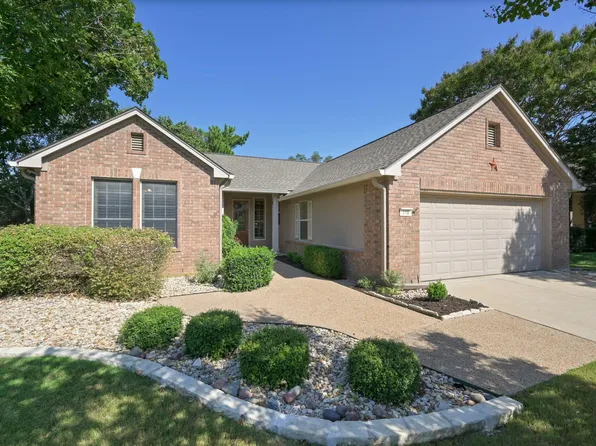 110 Old Chisholm Trl, Georgetown, TX 78633