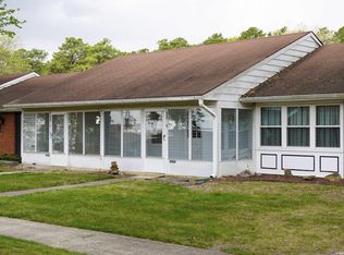 660D Plymouth Dr #1004, Lakewood, NJ 08701