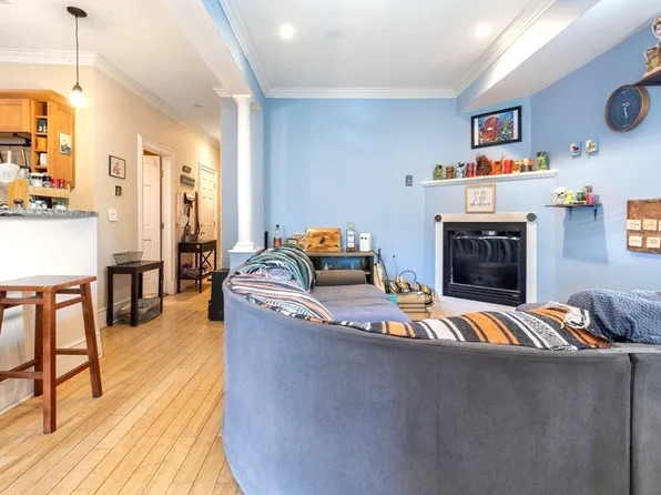 26 Beach St #1, Dorchester, MA 02122