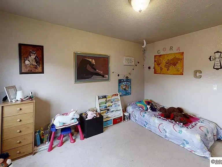 1135 Boswell Dr — Photo 6