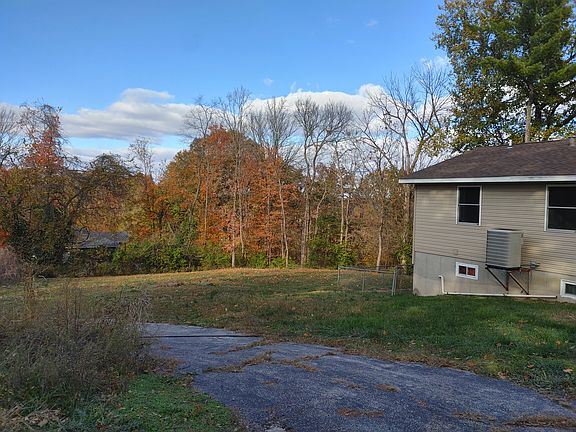 2nd image of 1453 Klahs Ln