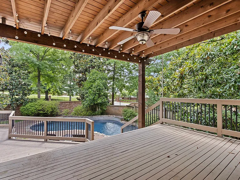 1574 Whitmar Pl E — Photo 33
