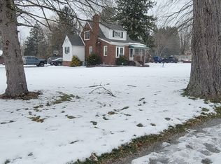 326 E Park Ave, Hubbard, OH