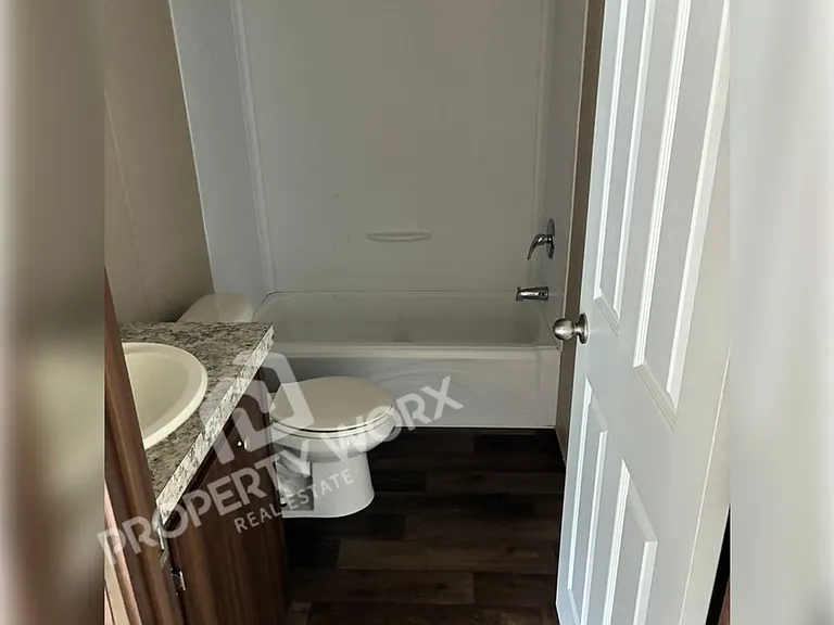 4815 Mike Ln — Photo 10