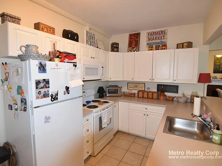 1405 Beacon St #5 — Photo 16