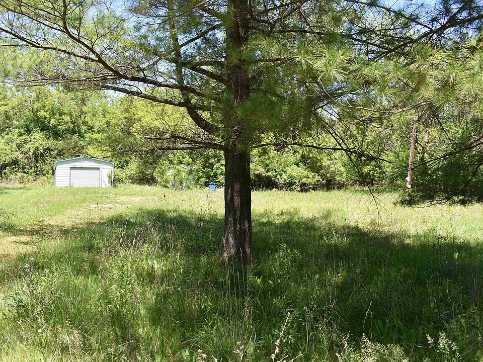 2nd image of 2734 W Saginaw Rd