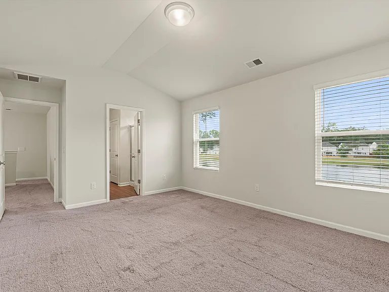 46 Cedarwood St — Photo 17