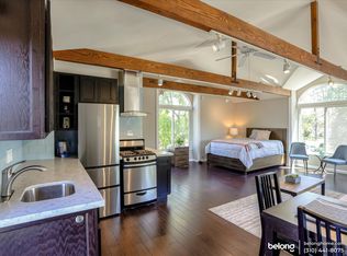 5521 Columbus Ave #B, Van Nuys, CA 91411