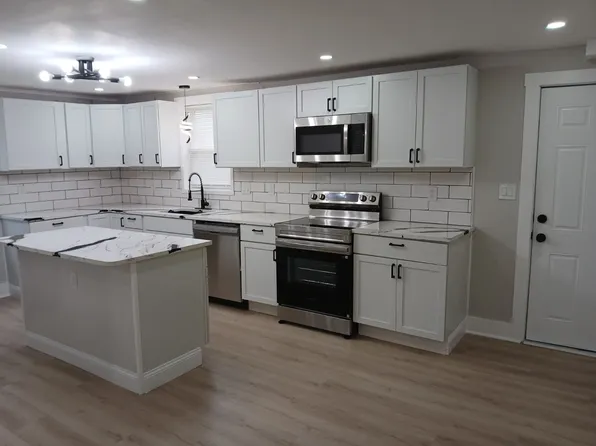 (undisclosed Address), Taunton, MA 02780