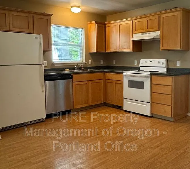 6734 N Montieth Ave — Photo 5