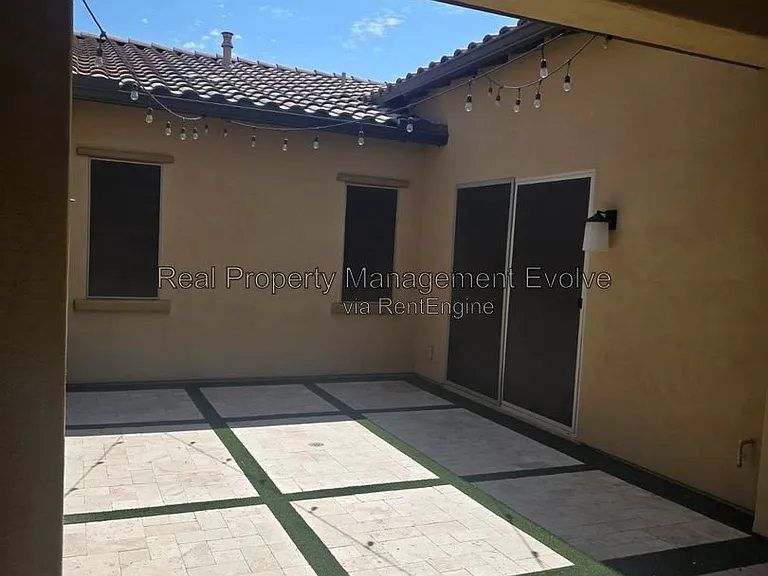 2307 E Mahogany Pl — Photo 4