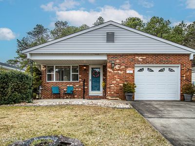 7 Point Blanche Court, Toms River, NJ, 08757