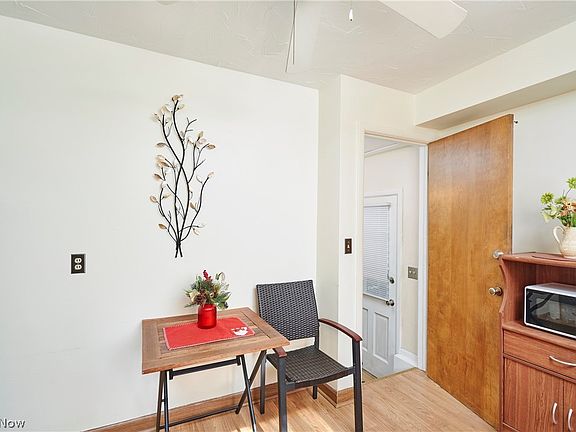 4th image of 507 E Ford Ave