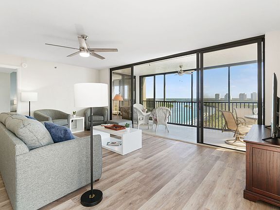 4th image of 26225 Hickory Blvd #Penthouse B
