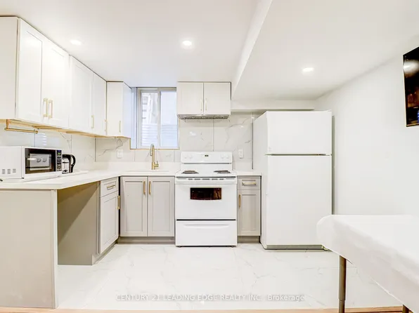 376 Whitby Shores Greenway, Whitby, ON L1N 9R8