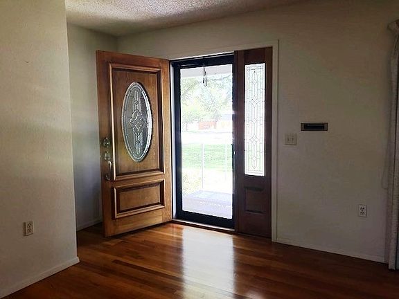 2nd image of 2302 W Avenue L