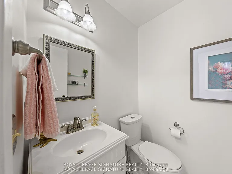 22 Madsen Cres — Photo 22