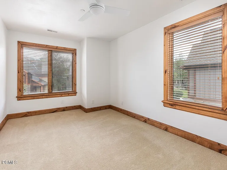1242 W Stillwater Dr — Photo 11