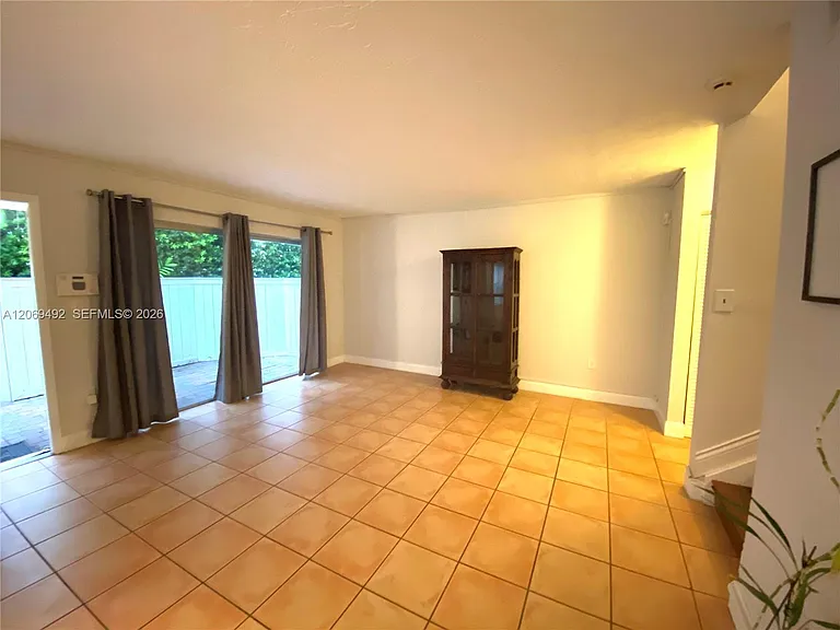4530 SW 68th Court Cir #6-32 — Photo 4