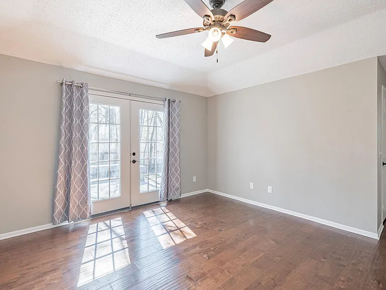 23 E Stony Bridge Cir — Photo 27
