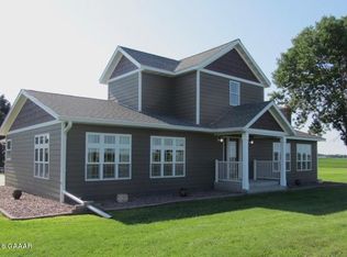 1040 145th Ave SE, Kerkhoven, MN 56252