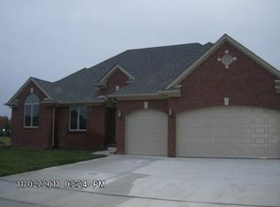 55359 Breton Woods, Macomb Township, MI 48042