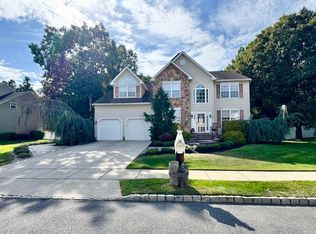 215 Prancer Rd, Egg Harbor Township, NJ 08234