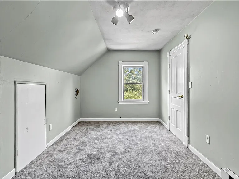 171-173 Norton St #2 — Photo 21