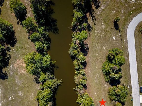3rd image of 2311 NW 32nd Pl