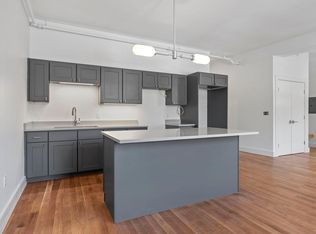 31 Centre St #202, Bath, ME 04530